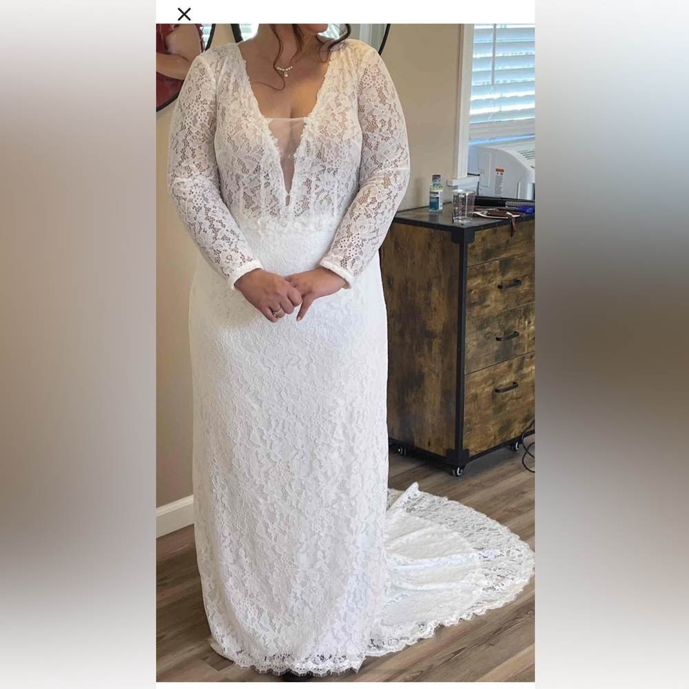 Azazie Diamond White Lace Wedding Dress